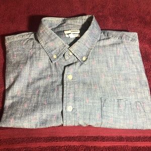 Short sleeve denim shirt